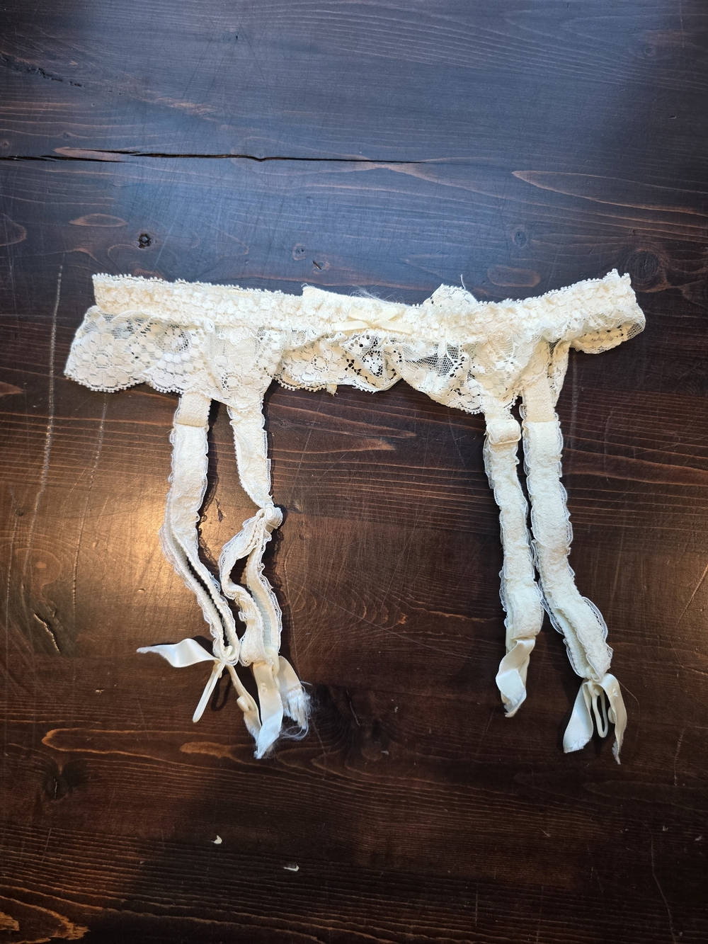 Vintage Vassarette Ivory Floral Lace Garter Belt Made in USA - Size SM Style 75